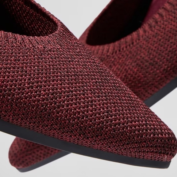 Vivaia Women’s Pointy Toe Ballet Flats In Brand New Condition Size 40 - Picture 2 of 6